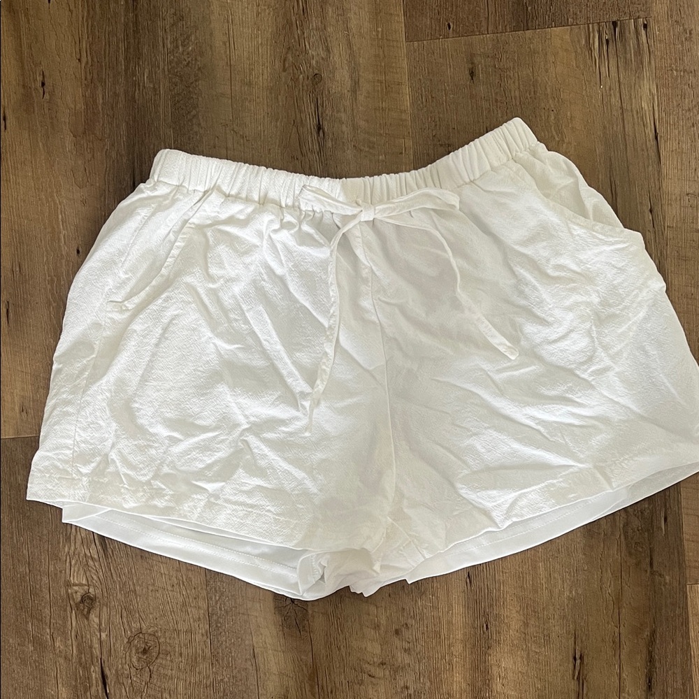White Women's Elastic Drawstring Shorts